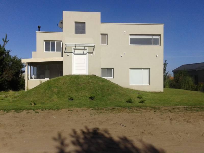 Excelente casa en alquiler, Costa Esmeralda, cerca de Pinamar