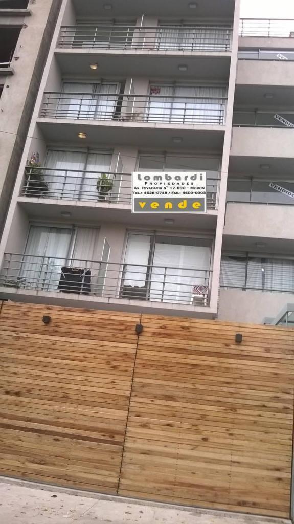 DEPARTAMENTO 2 AMBIENTES CON BALCON Y COCHERA