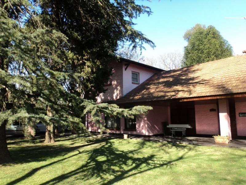 Casa en Alquiler ubicado en Argentino Golf Club