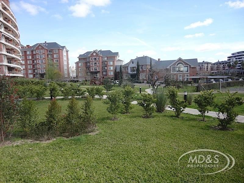 DIVINO departamento en PB con jardin en Miradores de la Bahia