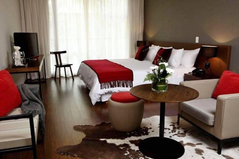 $ 18.000 1 amb Thames 2300