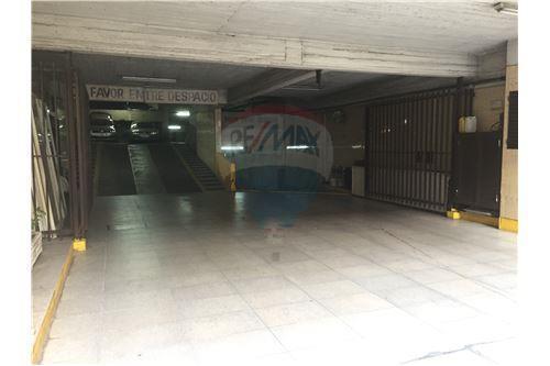 Garage / Cochera por rampa en Belgrano