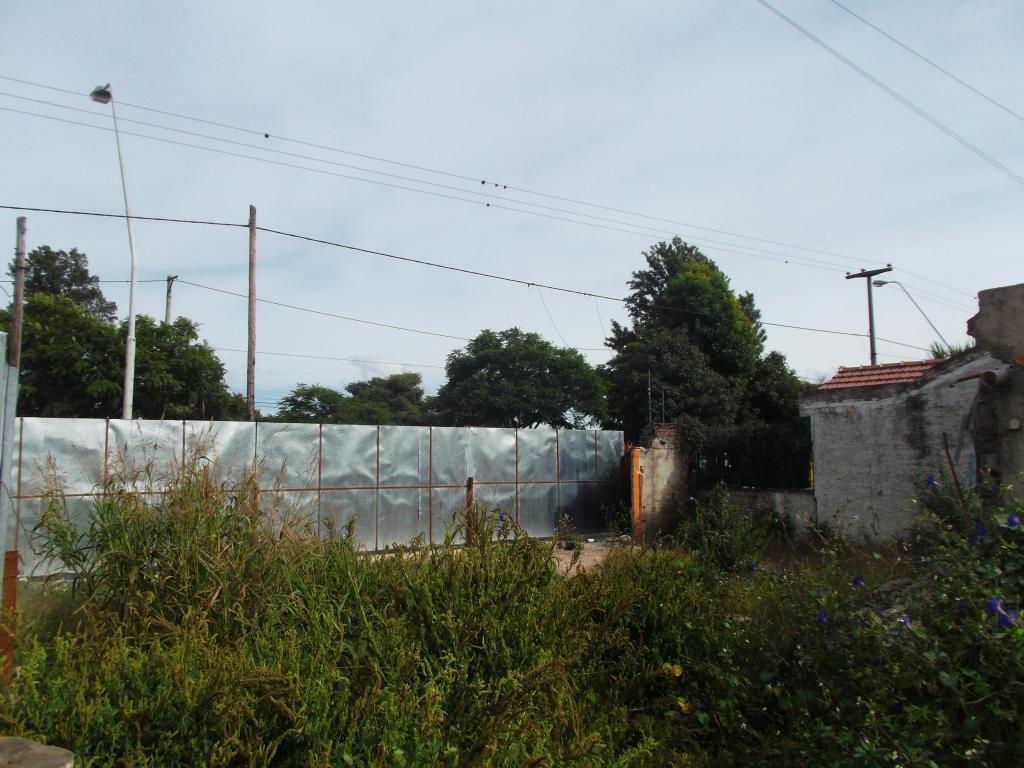 TERRENO ESQUINA EN AVENIDA DONATO ALVAREZ