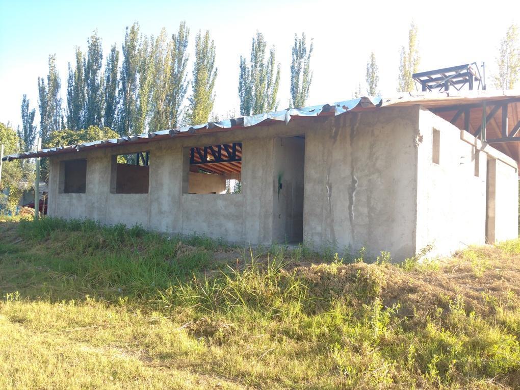 VENDO LOTE 1 HA. CON CONSTRUCCIÓN DE 130 m2