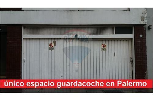 Venta de espacio guarda auto cochera en Palermo