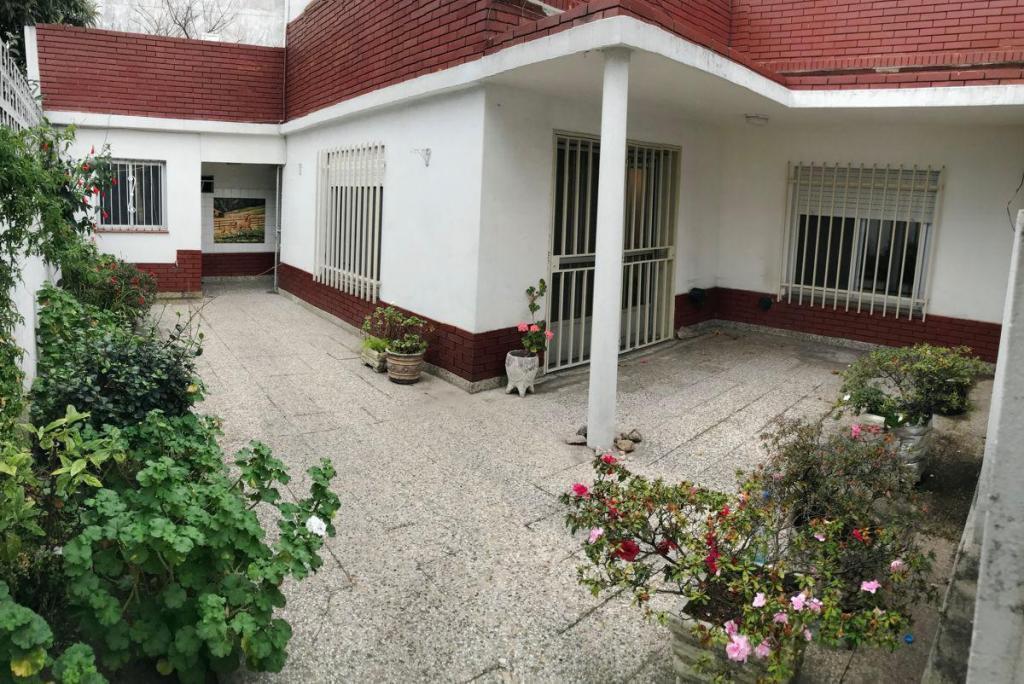 Casa en Alquiler en Ramos mejia sur, Ramos mejia $ 7500