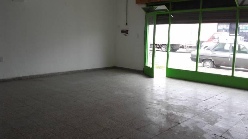 Alquilo local comercial