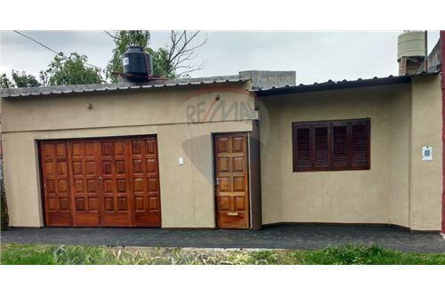 VENTA CASA 2 DORMITORIOS SANTO TOME