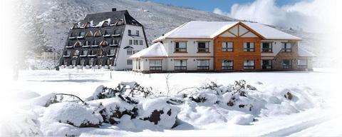 BARILOCHE CERRO CATEDRAL con mucha nieve, ideal para aprender y esquiar a sólo 200 mts. de pistas. Apart 4 a 6 pax
