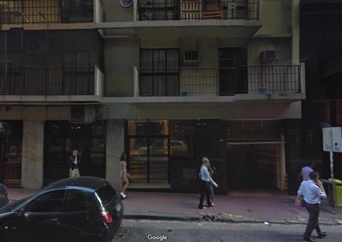 VENDO COCHERA MOVIL A 3 CUADRAS DE PUERTO MADERO