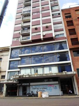 6 E/ 50 Y 51 AMPLIO – UN DORM. $6500 !!!