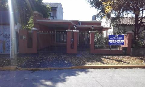 U$D 160.000 Casa en Venta Belgrano 1000