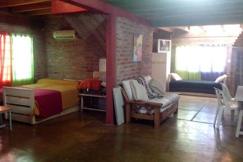 Alquilo loft/Quincho 7 pax por día/s mes