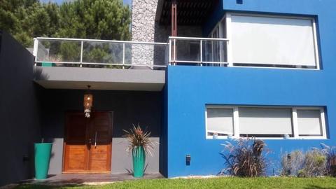 Alquiler temporario / Casa en COSTA ESMERALDA Barrio Residencial Il