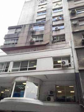 Oficina en Venta con 2 cocheras, Zona