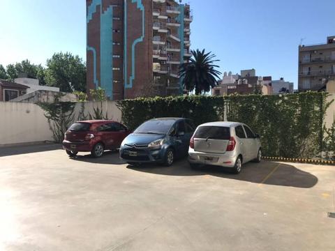Cochera en venta en Moron Centro