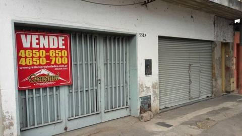 VENTA DE LOCAL COMERCIAL CON GALPÓN INTERNO ALVEAR 5500