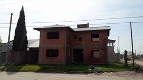 Chalet en Venta. 4 Amb. 3 Dor. 130 M2. 130 M2 Cub. ICIAR PROPIEDADES VENDE CHALET EN CONSTRUCCIÓN