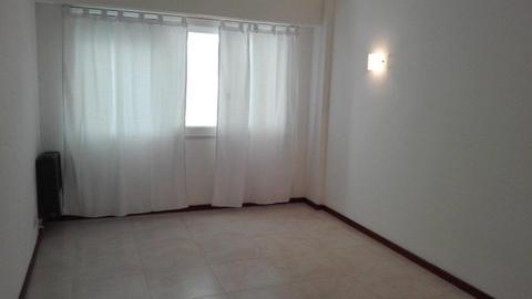 Departamento en Venta. 3 Amb. 2 Dor. 55 M2. 3 AMBIENTES CON COCHERA