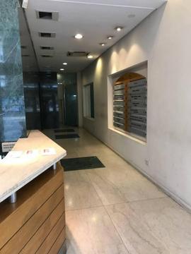 Oficina en venta Av Córdoba al 1400 Zona tribunalesMuy buena Luz!!