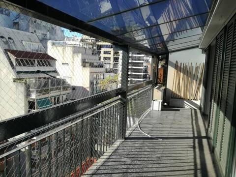 Piso con balcón aterrazado, cochera fija luz y sol