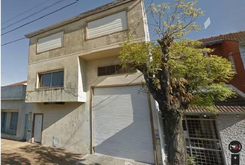 GALPON CON VIVIENDA U OFICINAS EN VENTA LANUS