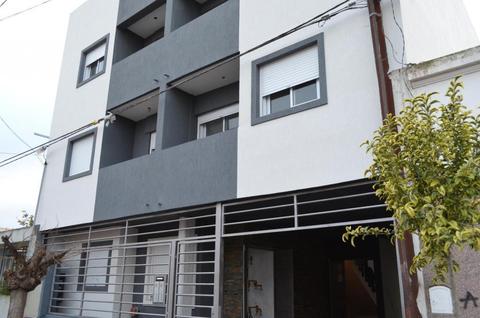 Cochera en Venta. 12 M2. Venta Cochera ideal inversor Vte Lopez 1225