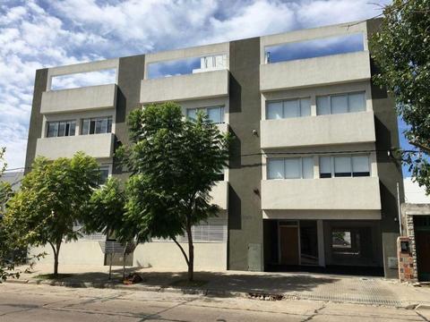 35 E/ 20 Y 21 1200 Departamento Predovan Propiedades