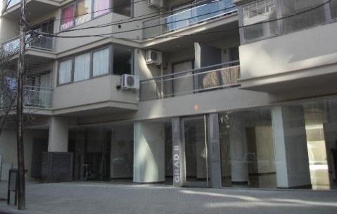 Cochera en venta San Martín entre Pellegrini y Montevideo