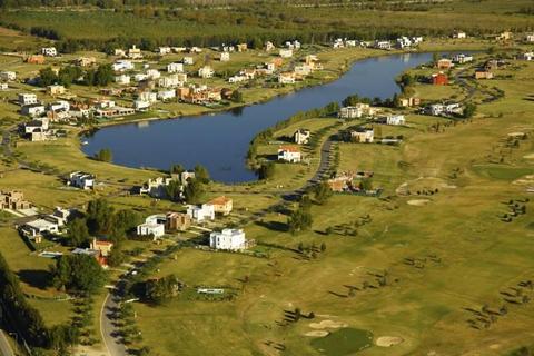 Venta lote Nº 710 al Golf en Venta en el Barrio San Isidro Labrador, Villa Nueva