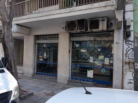 Local en !! Oportunidad! Uriarte 2400
