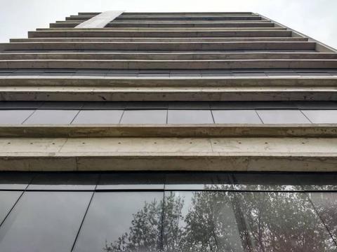 ENTREGA INMEDIATA 200 METROS CUBIERTOS CON 2 COCHERAS !