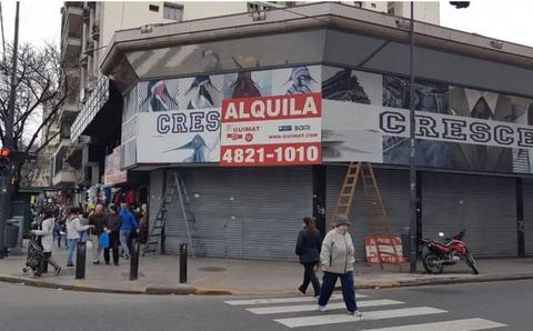 EXCELENTE LOCAL EN ESQUINA SOBRE AV. RIVADAVIA