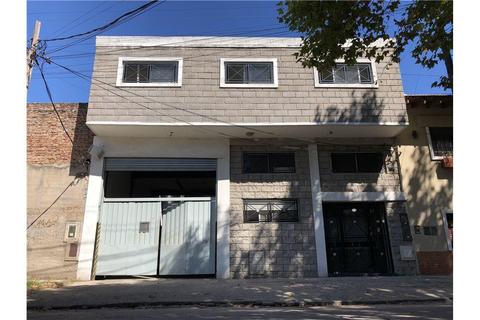 VENTA GALPON EN  868M2 C/ OFICINAS Y VESTUARIOS